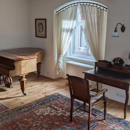 Center شقة غراتس